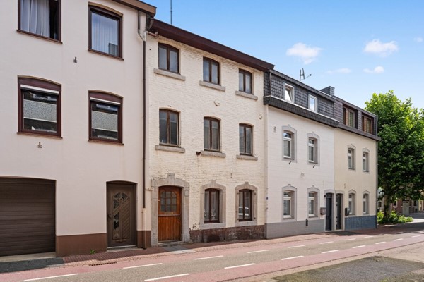 Foto - Te koop: Historische woning met groot perceel direct aan de Duitse grens